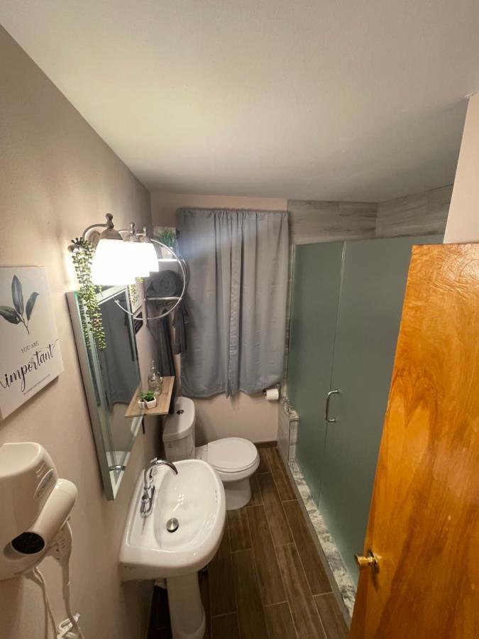 Adults Only Vacation With Hot Tub- No Parties Detroit